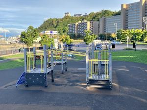 築港臨海公園の雲梯 - こども複合遊具の一部 (写真は問い合わせフォームでいただいたもの。2026.09.28)